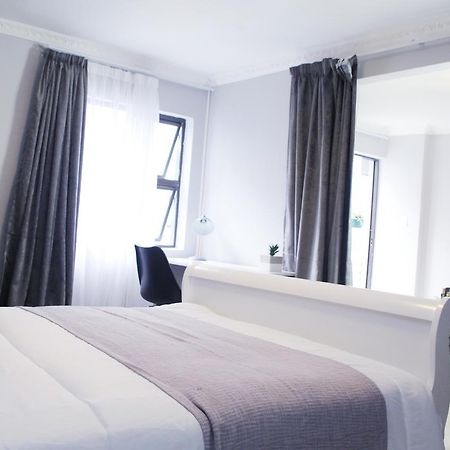 Kiendo Bed And Breakfast Йоханесбург Екстериор снимка